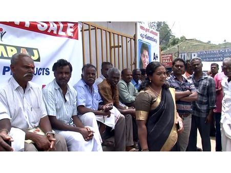 വഴിയോരകച്ചവടക്കാരെ പുനരധിവസിപ്പിക്കാന്‍ നടപടിയില്ല; പ്രതിഷേധം ശക്തം