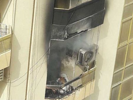 ഷാര്‍ജയില്‍ വമ്പന്‍ തീപ്പിടുത്തം, മലയാളികള്‍ കുടുങ്ങികിടക്കുന്നു, അപകട കാരണം ഷോര്‍ട്ട് സര്‍ക്യൂട്ട്!