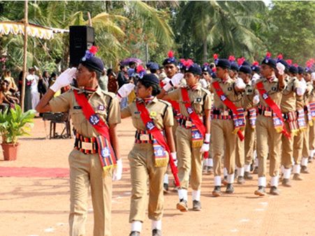 തൃശൂര്‍; കുട്ടിപോലീസ് പഠനത്തിലും പിന്നിലല്ല