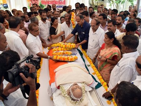 പിപി ലക്ഷ്മണന് ആയിരങ്ങളുടെ അന്ത്യാഞ്ജലി