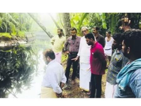ചെറുപുഴയിലെ ജലം കറുത്തിരുണ്ടു; ആരോഗ്യവകുപ്പ് സന്ദര്‍ശിച്ചു