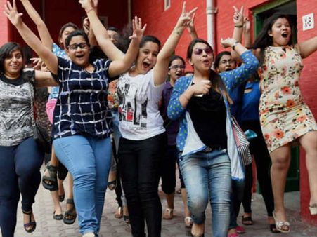 വിജയശതമാനം കൂടി, സർക്കാർ സ്കൂളുകൾക്ക് മികച്ച നേട്ടം! എ പ്ലസുകാരുടെ എണ്ണത്തിൽ മലപ്പുറം ഒന്നാമത്...