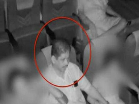 പീഡന വീരൻ അറിയപ്പെടുന്നത് സ്വർണ കുട്ടി എന്ന പേരിൽ