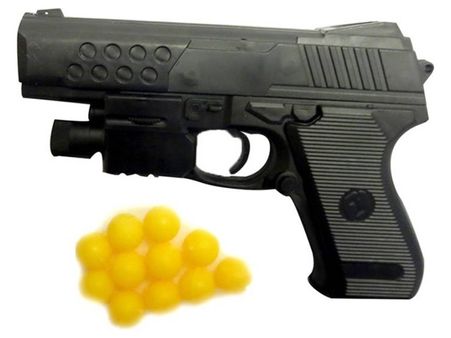 അമിത വേഗതയിലോടുന്ന ബസ് ഡ്രൈവര്‍മാരെ 'തോക്ക്' കാട്ടി ഭീഷണിപ്പെടുത്തിയ ഇന്ത്യക്കാരന്‍ അറസ്റ്റില്‍