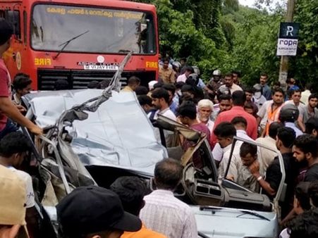 അഞ്ചുപേര്‍ മരിച്ച മമ്പാട് വാഹനാപകടം; പരുക്കേറ്റവര്‍ക്ക്ചികിത്സ നല്‍കാനാവാതെ മഞ്ചേരി മെഡിക്കല്‍ കോളേജ്