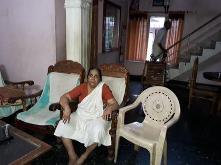 മലയിന്‍കീഴില്‍ വൃദ്ധയേയും ഭർത്താവിനേയും പൂട്ടിയിട്ട് രണ്ടര പവൻ കവർന്നു: പിന്നില്‍ ബൈക്ക് യാത്രികന്‍!