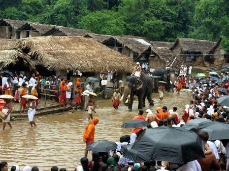ആചാരാനുഷ്ഠാനങ്ങളോടെ കൊട്ടിയൂര്‍ വൈശാഘോത്സവത്തിന് ഇന്ന് സമാപനം