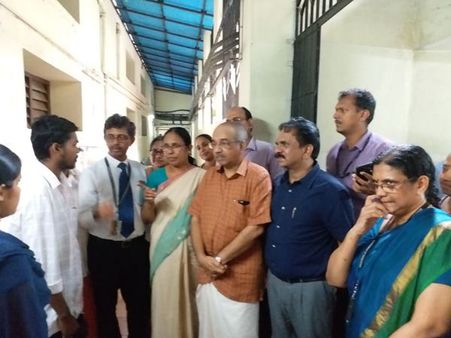 നിപ്പാ: കൂട്ടായ്മയുടെ വിജയമെന്ന് സർവകക്ഷിയോഗം, നിയന്ത്രണങ്ങളിൽ ഇളവ്