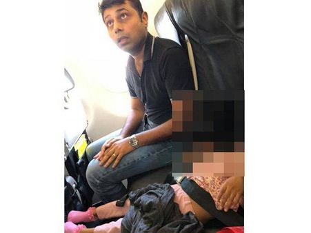 സുഖമില്ലാത്ത കുഞ്ഞിനേയും കൊണ്ട് യാത്ര ചെയ്ത മലയാളി ദമ്പതിമാരെ വിമാനത്തില്‍ നിന്ന് ഇറക്കി വിട്ടു