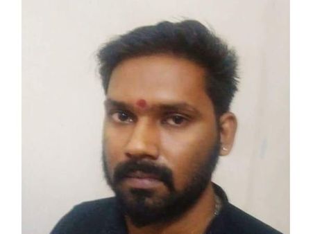 മാഹി കൊലപാതകം: പ്രധാനപ്രതി പിറവത്തു നിന്നും പിടിയിൽ, അറസ്റ്റ് മൊബൈൽ ടവർ ലൊക്കേറ്റ് ചെയ്ത്!!