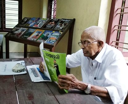 തൊണ്ണൂറാം വയസ്സിലും വായന തുടർന്ന് അന്ത്രൂക്ക... കുന്നമ്മക്കര ഗ്രാമീണ വായനശാലയിലെ സ്ഥിരം സന്ദർശകൻ...