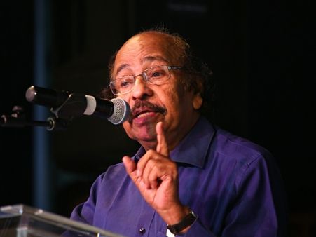 രാമായണം ഹിന്ദുത്വവാദികളുടെ തറവാട്ടുസ്വത്തല്ല! പാര്‍ട്ടി രാമായണമാസം ആചരിക്കുന്നതില്‍ ഒരു തെറ്റുമില്ല!