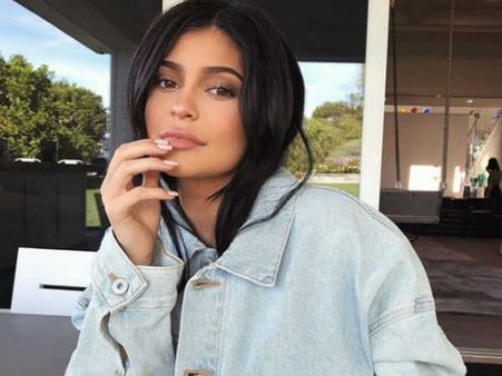 കൈലി ജെന്നര്‍ ആരാണെന്ന് സോഷ്യല്‍ മീഡിയ... സുക്കര്‍ബര്‍ഗിനെ മറികടക്കുന്ന കോടീശ്വരി