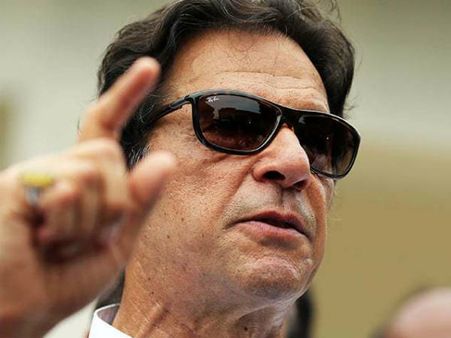 പാകിസ്താന്‍ സംഘര്‍ഷത്തിലേക്ക്; ഇമ്രാന്റെ മുന്നേറ്റം അംഗീകരിക്കാതെ പാര്‍ട്ടികള്‍!! യുദ്ധക്കളമാകും