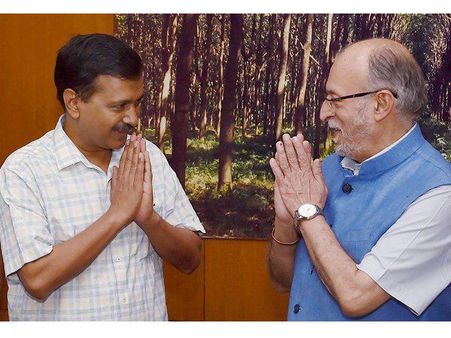 ദില്ലി ലഫ്.ഗവർണറുടെ അധികാരങ്ങൾ പരിമിതപ്പെടുത്തി സുപ്രീംകോടതി; ജനാധിപത്യത്തിന്റെ വിജയമെന്ന് കെജ്രിവാൾ