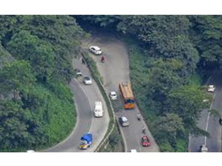 താമരശ്ശേരി ചുരത്തില്‍ സോളാര്‍ വെളിച്ചം; സോളാർ ലൈറ്റുകൾ സ്ഥാപിക്കാനൊരുങ്ങി ജില്ലാ പഞ്ചായത്ത്!