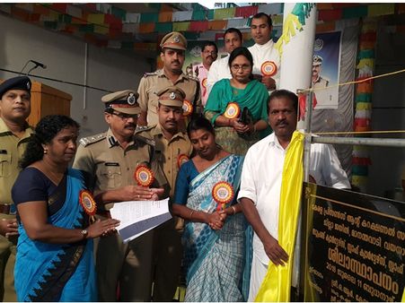 വയനാട് ജില്ലാ ജയിലില്‍ നിന്നും ശുഭവാര്‍ത്ത; വിവിധ ഉല്പന്നങ്ങള്‍ വിപണിയിലെത്തി; തടവുകാര്‍ നിര്‍മ്മിക്കുന്നത് സോപ്പുപൊടി മുതല്‍ എല്‍ ഇ ഡി ബള്‍ബ് വരെ