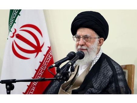 ഭീഷണിയുമായി ഇറാന്‍: എണ്ണ വ്യാപാരം തടഞ്ഞാല്‍ ഒരു ഗള്‍ഫ് രാജ്യവും എണ്ണ കയറ്റുമതി ചെയ്യില്ലെന്ന് ഖമേനി