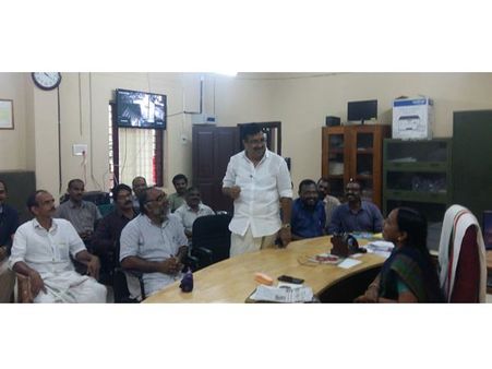 മൊകേരി ഗവ: കോളജിൽ ഫിസിക്സ്, കെമിസ്ട്രി ലാബുകൾക്കായി പാറക്കൽ അബ്ദുള്ള എംഎൽഎയുടെ 15 ലക്ഷം രൂപ