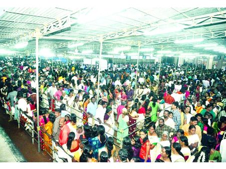 നാലമ്പല ദര്‍ശനത്തിന് വന്‍ ഭക്തജനത്തിരക്ക്