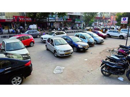 പാലക്കാട് റെയിൽവേ സ്റ്റേഷനിൽ പാർക്കിങ്ങ് ഫീസ് കൂട്ടി