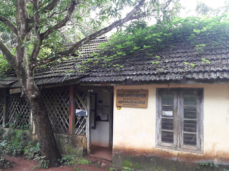 ഭക്ഷ്യസുരക്ഷാ ഓഫീസ്; മേൽക്കൂര ഉൾപ്പെടെ ഏതുസമയവും നിലംപതിക്കാവുന്ന സ്ഥിതിയിൽ