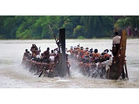 പുന്നമട നെഹ്‌റു ട്രോഫി വള്ളംകളി മാറ്റി വെച്ചു: കനത്ത മഴയും ഡാം തുറക്കുന്ന സാഹചര്യവും കണക്കിലെടുത്ത്