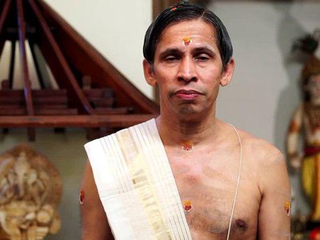 മഴ.. പെരുമഴ... കാണിപ്പയ്യൂരിന്റെ പ്രവചനം തെറ്റി! ദുരന്തത്തിനിടയിലും കാണിപ്പയ്യൂരിനെ ട്രോളുന്നവരോട്!!