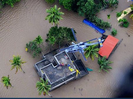 കേരളത്തിന് കൂടുതല്‍ സഹായം: 86 ബോട്ടുകള്‍, എട്ട് ഹെലികോപ്റ്റര്‍, കോസ്റ്റ് ഗാര്‍ഡിന്റെ കപ്പല്‍ തീരത്ത്