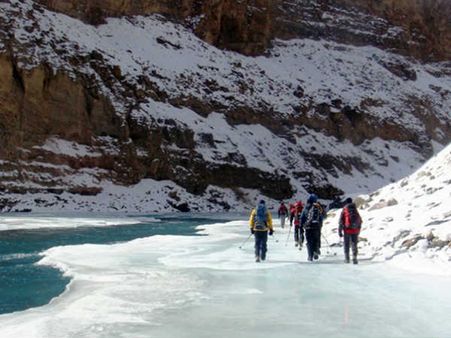 സഞ്ചാരികളെ വരവേല്‍ക്കാന്‍ ജടായു എര്‍ത്ത്‌സ് സെന്റര്‍.... ഓണ്‍ലൈന്‍ ടിക്കറ്റ് ബുക്കിംഗ് ആരംഭിച്ചു