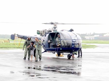 രക്ഷിക്കാനായി വിളിച്ചു വരുത്തി; എത്തിയപ്പോള്‍ സെല്‍ഫിയെടുത്ത് പൊയ്‌ക്കോളന്‍ പറഞ്ഞു