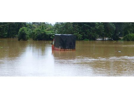 കുടുക്ക പൊട്ടിച്ച് നാലാം ക്ലാസുകാരന്‍ മുഹമ്മദ് ഹാഷിം കളക്ടറേറ്റിലെത്തി, വയനാട്ടില്‍ ക്യാമ്പുകള്‍!