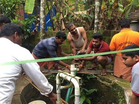 പ്രളയബാധിത പ്രദേശങ്ങളില്‍ സാങ്കേതിക വിദഗ്ധരുടെ സംഘവുമായി സേവാഭാരതി: കോഴിക്കോട് മരപ്പണിയും വയറിംഗും!