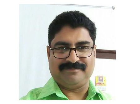 എഴുത്തുകാരന്റെ തൂലികയിൽ വർഗ്ഗീയവാദികളുടെ സെൻസറിങ് അനുവദിയ്ക്കരുതെന്ന് നവയുഗം സാംസ്കാരിക വേദി