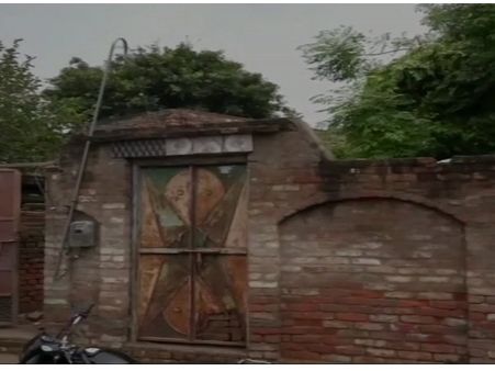 ആറു വയസുകാരിയോട് മാതാപിതാക്കളുടെ കൊടും ക്രൂരത; കൊന്ന് വീടിനുള്ളിൽ കുഴിച്ചുമൂടി, കാരണം ഇതാണ്...