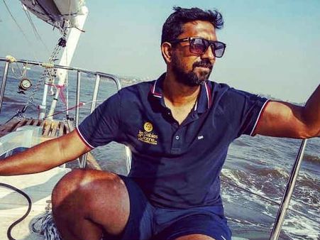 അഭിലാഷ് ടോമിയെ ഇന്ന് രക്ഷപെടുത്തിയേക്കും; രക്ഷാപ്രവർത്തനത്തിന് തടസ്സമായി രാക്ഷസത്തിരമാലകൾ