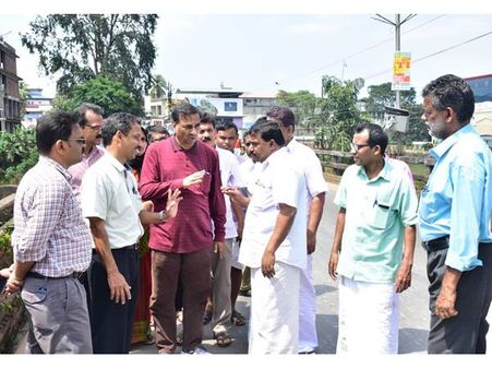 ലോകബാങ്ക്- എഡിബി പ്രതിനിധികള്‍ പ്രളയബാധിത മേഖലകള്‍ സന്ദര്‍ശിച്ചു: കോഴിക്കോട്- വയനാട് ജില്ലകളില്‍!