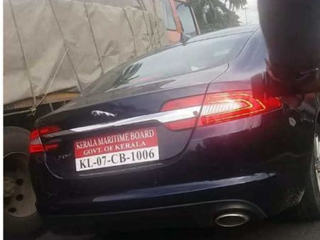 ദുരിതാശ്വാസ നിധിയിലെ പണം കൊണ്ട് ആഢംബര കാര്‍... കേരളത്തിനെതിരെ വീണ്ടും വ്യാജ പ്രചാരണം