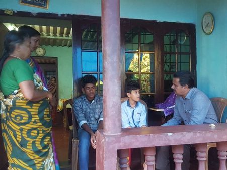 മക്കിമലയില്‍ കലക്ടര്‍ സന്ദര്‍ശനം;മണ്ണിടിച്ചില്‍ ഭീഷണിയുള്ള കുടുംബങ്ങള്‍ക്ക് താല്‍ക്കാലികഷെല്‍ട്ടര്‍