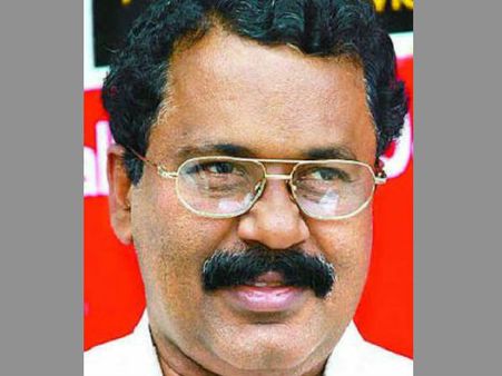 ശ്രീധരൻ പിള്ള കേരളത്തിന്റെ അമിത് ഷാ ആകുമോ? അച്ചന്‍മാരെത്തി... ഇനി ഖാസിമാരോ? ആ വമ്പന്‍കൂടി വന്നാൽ...