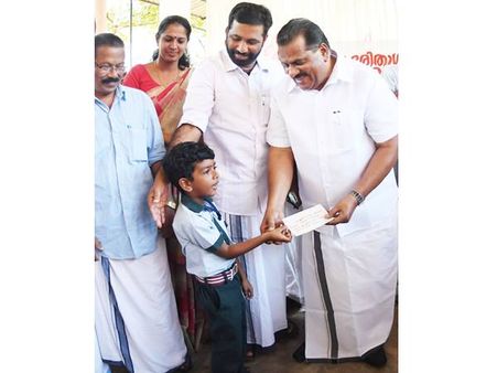 ഡാമുകള്‍ തുറന്നതല്ല സാധാരണയേക്കാള്‍ ആറിരട്ടി മഴപെയ്തതാണ് പ്രളയകാരണം: മന്ത്രി ഇ പി ജയരാജന്‍