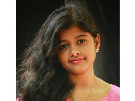 വാഹനാപകടം മന:പൂർവ്വമെന്ന് സംശയിക്കുന്നതായി ഹനാൻ.. ഡ്രൈവറുടെ മൊഴിയിൽ പൊരുത്തക്കേട്.. വാപ്പയും എത്തി