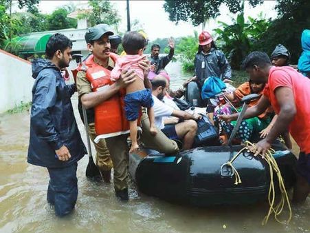 തളി ബ്രാഹ്മണ സമൂഹം ഒരു ലക്ഷം രൂപ ദുരിതാശ്വാസ നിധിയിലേക്ക് നല്‍കി; ഉത്സവപൊലിമ ഉപേക്ഷിച്ചു