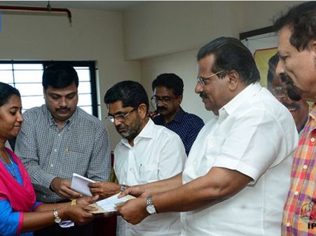 ഗാര്‍ഹിക ജോലി: നോര്‍ക്ക വഴി മലയാളി വനിതകള്‍ കുവൈത്തിലേക്ക്; ശമ്പളം 25000ത്തിലേറെ രൂപ