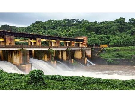 പ്രളയത്തില്‍ മണിയാര്‍ ഡാമിന് കേടുപാടുകള്‍ സംഭവിച്ചു: ആശങ്ക വേണ്ടെന്ന് അധികൃതര്‍