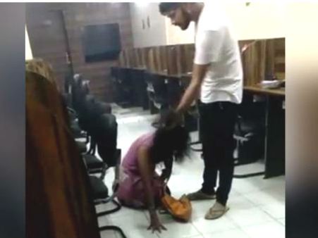 യുവതിയെ കുനിച്ചുനിര്‍ത്തി മര്‍ദ്ദിച്ചു; മുഖത്തും പിന്‍ഭാഗത്തും... ബലാല്‍സംഗവും!! വീഡിയോ പുറത്ത്