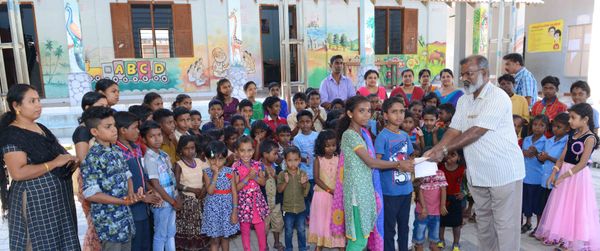 പ്രളയ ദുരിതാശ്വാസം: വയനാട്ടില്‍ വിദ്യാര്‍ത്ഥികളുടെ വക ദുരിതാശ്വാസ നിധിയിലേക്ക് 28 ലക്ഷം രൂപ