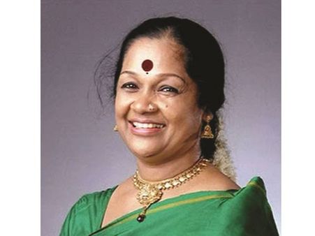 ചെളി വാരിയെറിയലിന്റെ 'കൂത്തരങ്ങായി' കേരള കലാമണ്ഡലം: വന്‍ ക്രമക്കേടെന്ന് പുറത്താക്കിയ സത്യഭാമ