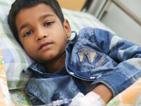 തുഹിറിന് ഡോക്ടറാവണം, പക്ഷേ ക്യാന്‍സര്‍ അവനെ തളര്‍ത്തുന്നു