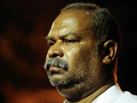 അലന്‍സിയറിനെതിരെ വീണ്ടും ആരോപണം; ലിഫ്റ്റില്‍വച്ച് നടിയോട് മോശമായി പെരുമാറി